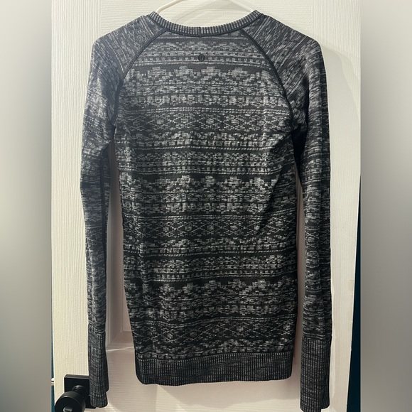 Long sleeve lululemon gray swiftly size 4 - Picture 4 of 5